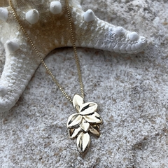 Colar Drop Leaf Pingente Dourado - comprar online