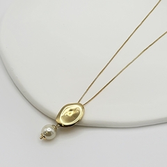 Colar Chapa Oval Pérola Orgânico Dourado na internet