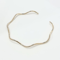 Colar Choker Aro Ondas Orgânico Dourado - comprar online