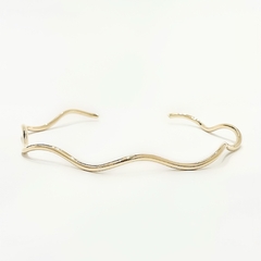Colar Choker Aro Ondas Orgânico Dourado