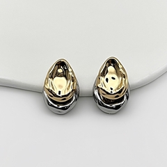 Brinco Martelado Gota Duo Mix Orgânico Dourado/Prata