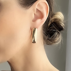 Brinco Argola Alongada Flat Dourado na internet