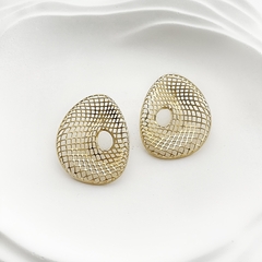 Brinco Orgânico Trama Dourado
