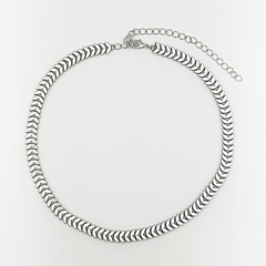 Colar Choker Tulipa Vazada Prata - comprar online