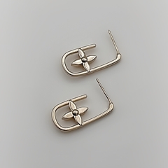 Brinco Argola Gota Lou Flower Slim Dourado na internet