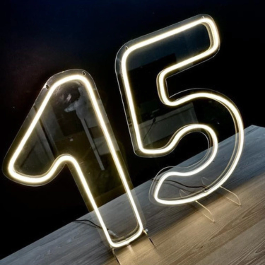 Painel Led Neon Numero 15 Acrílico Transparente 50cm Altura