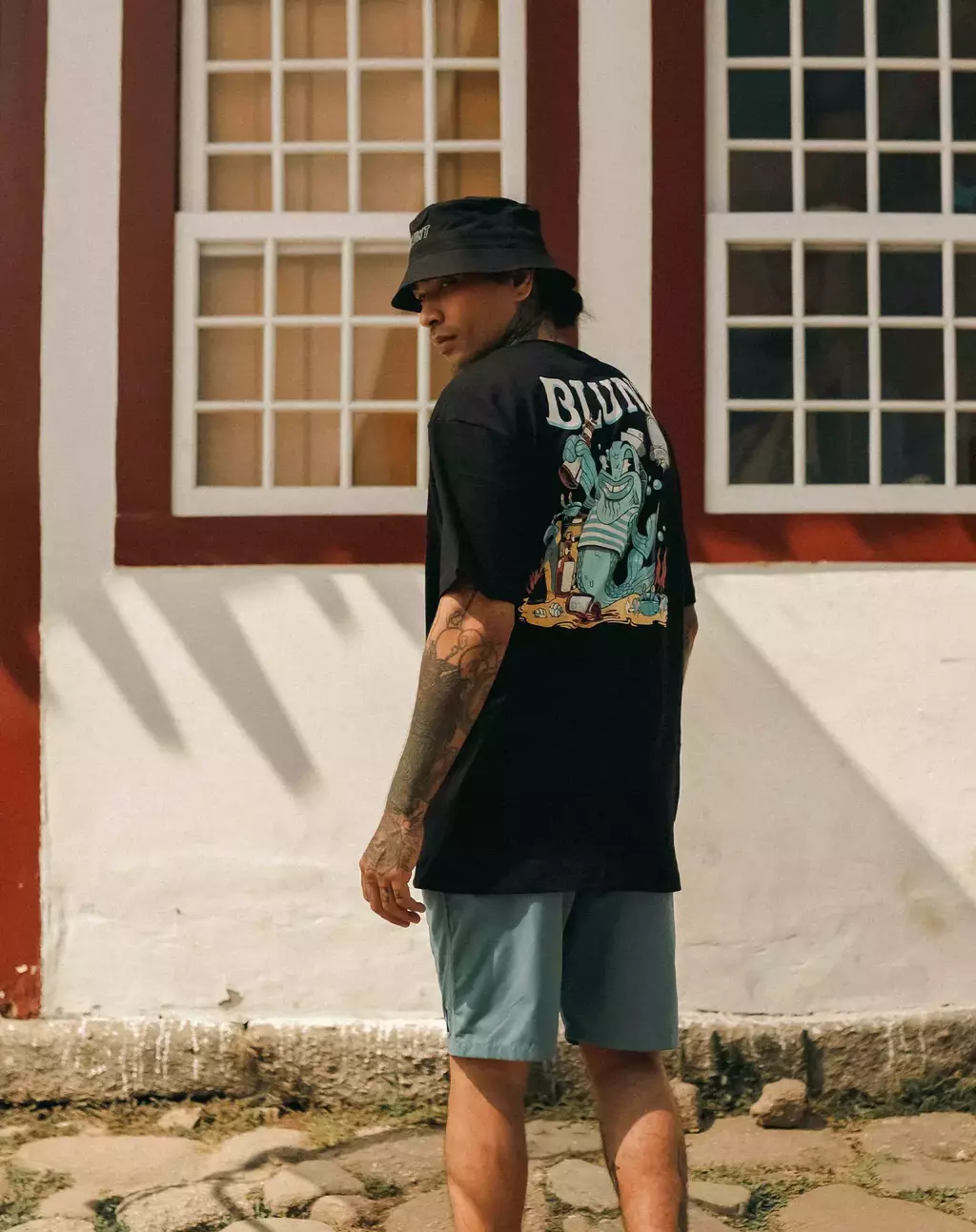 CAMISETA BLUNT DRUNK FISH - PRETO