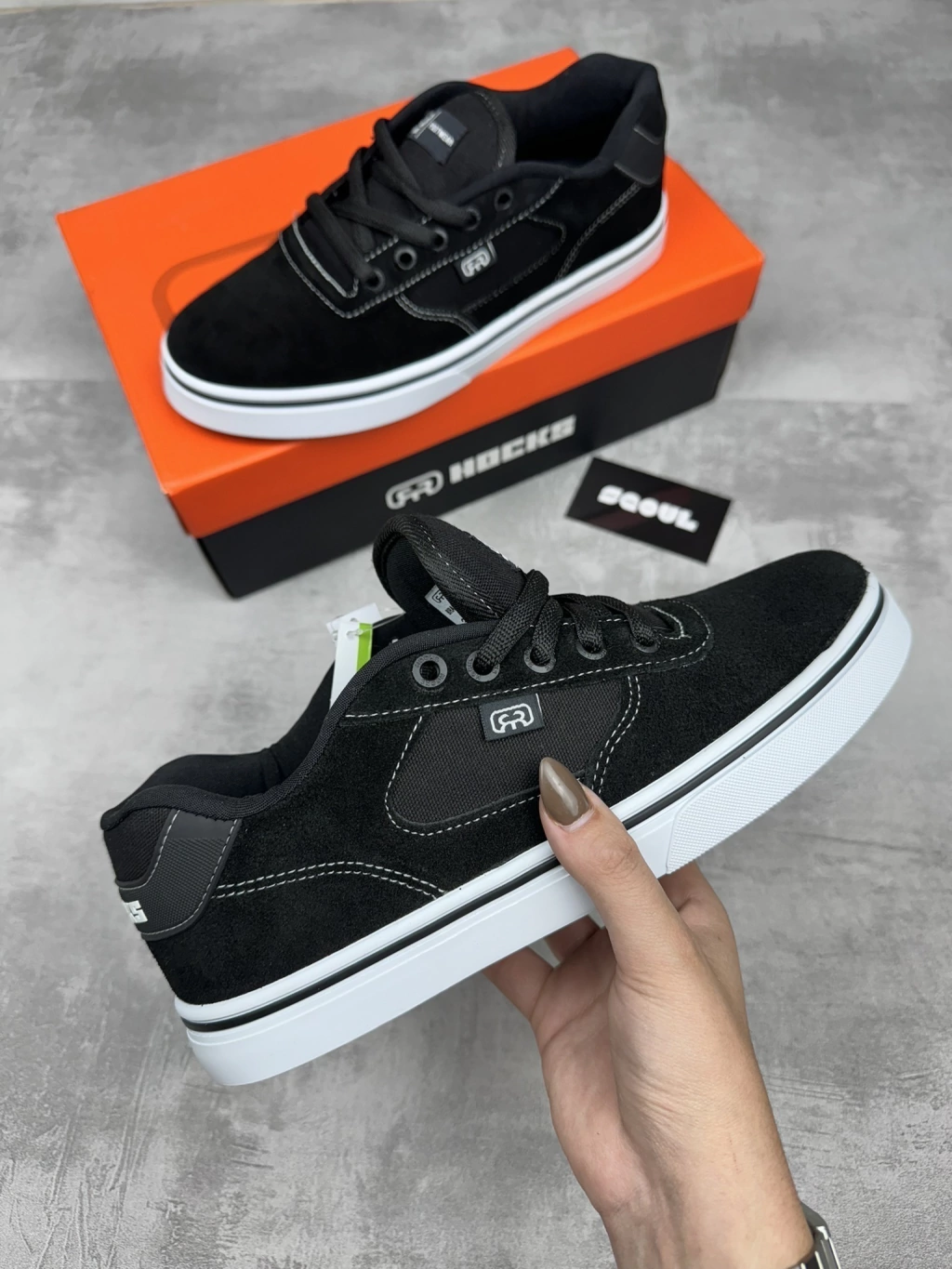 HOCKS FLAT LITE BLACK/LINE WHITE