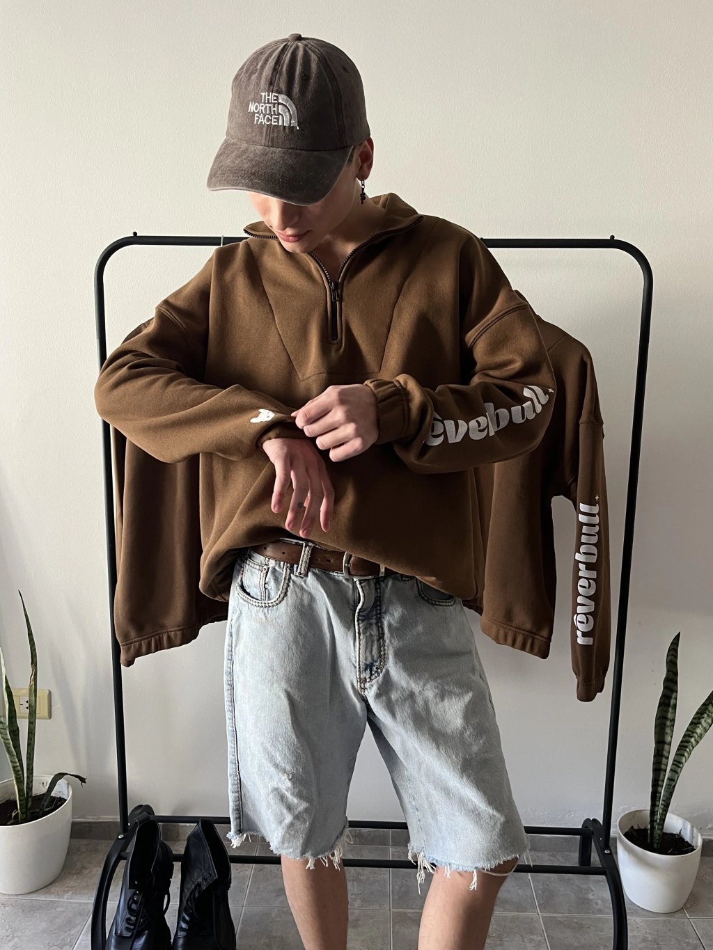 BUZO NECK BROWN