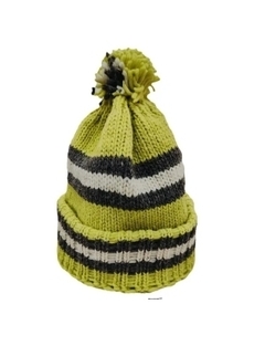 Gorro de lana bordado a mano