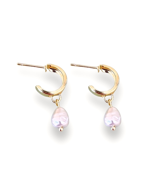 Argola detalhe pérola barroca