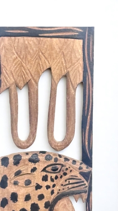 Quadro Onça de Parede – Escultura em Madeira Artesanal - Amazônia & Sintonia