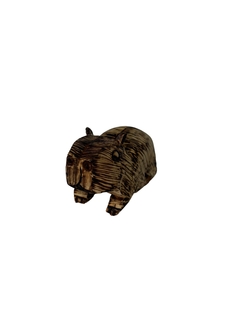 Capivara de madeira molongó na internet