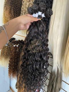 Cacheados castanho escuro iluminado fibra humanizada - Nanay mega hair