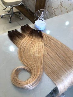 Loiro manteiga Dourado com raiz esfumada - comprar online