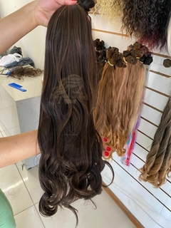 CASTANHO ESCURO: ONDULADO 70CM FIBRA HUMANIZADA ULTRA REALISTA - comprar online