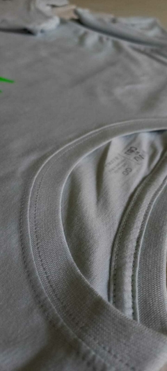 Camiseta estampa frontal - comprar online