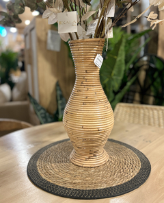 Posafuente Rattan de Fibras Naturales con borde Negro - comprar online