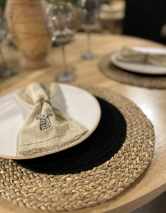 Plato de Sitio de algodón en Negro con borde de Fibras Naturales - comprar online