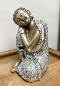Buda decorativo reclinado con detalles en espejo 24 cm - Chula home deco