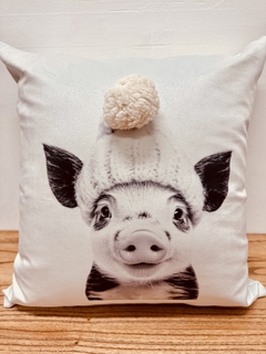 Almohadón nórdico animalitos con pompon en internet