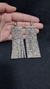 Brinco prata franjas strass com ponto de luz