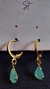 Brinco dourado argola gota verde água