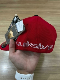 Boné Quiksilver Letreiro Vermelho 2025 - loja online