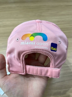 Boné Lacoste Miami Open Salmão na internet