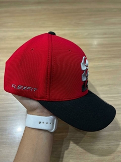 Bone Quiksilver Tres Onda Vermelho 2025 na internet
