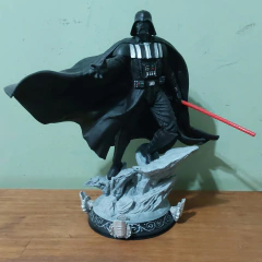 Estátua do Darth Vader em Impressão 3D, Pintura à Mão, 21cm de Altura - comprar online