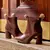 BOTA DAKOTA EM COURO CANO CURTO DE SALTO ALTO - comprar online