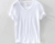 Camiseta Gola "V" Tecido Leve - comprar online