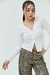 Remera con botones - Aura tienda online
