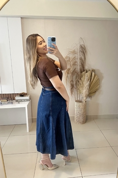 SAIA JULIANA GODE JEANS MIDI COM COSTURAS FRONTAIS na internet