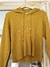Sweater con capucha