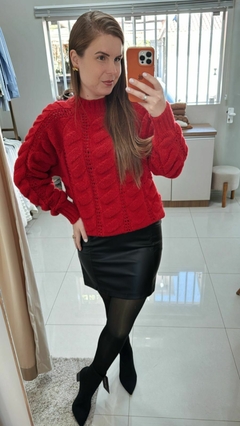 BLUSA EM PONTOS VAZADOS COM GOLA REDONDA E MANGAS DE CAVA RAGLAN BIAMAR