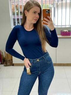 BLUSA TÉRMICA COM GOLA REDONDA E MANGAS DE CAVA POSTA BIAMAR