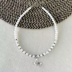 Collar Butterfly