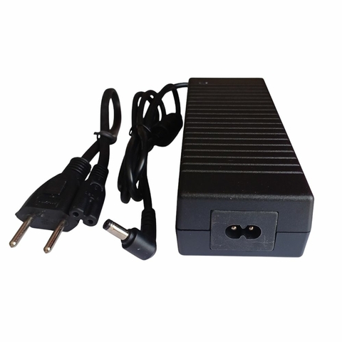 Fonte Bivolt Chaveada, 12VDC, 5A, Plug P4 5,5 X 2,1 (x), Mesa, Preto - 02231 - Unitel