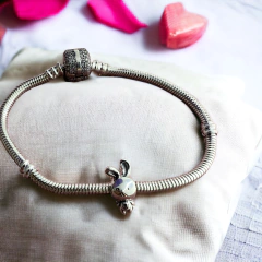 Charm Conejito - comprar online