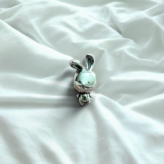 Charm Conejito