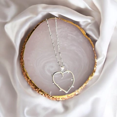 Collar Corazón Karol G