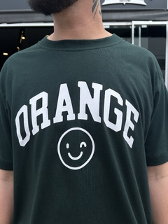Camiseta Orange College Smile - Street Art Skate Shop | Skate & Streetwear