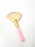 Brocha para iluminador rosa