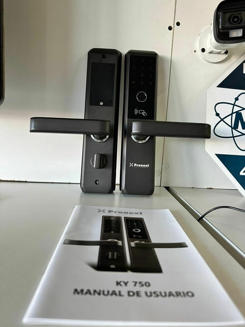 KY 750 CERRADURA SMART DE TRIPLE TRABA. SMARTLIFE+ HUELLA+CLAVE+TARJETA+LLAVE MECÁNICA