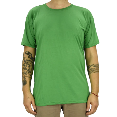 Camiseta Poliéster Colorida Unissex Premium na internet