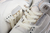 Air Jordan 3 "Craft Ivory" na internet
