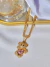Colar Folheado a Ouro Ursinho Cravejado com Coração em Zircônia - Rosa
