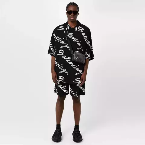 Conjunto Balenciaga Scribble Fit